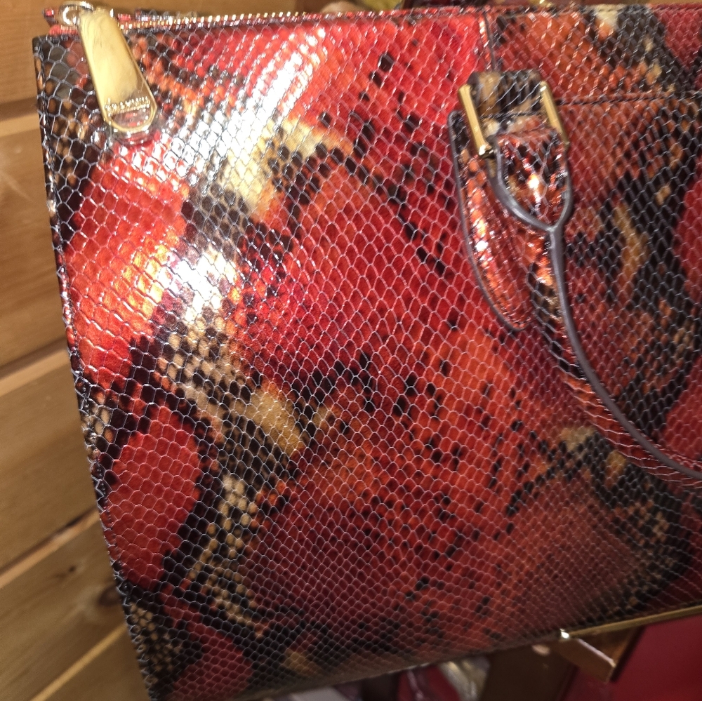Brahmin Anywhere RARE Weekender Crimson Rosebay NWT - Picture 12 of 14